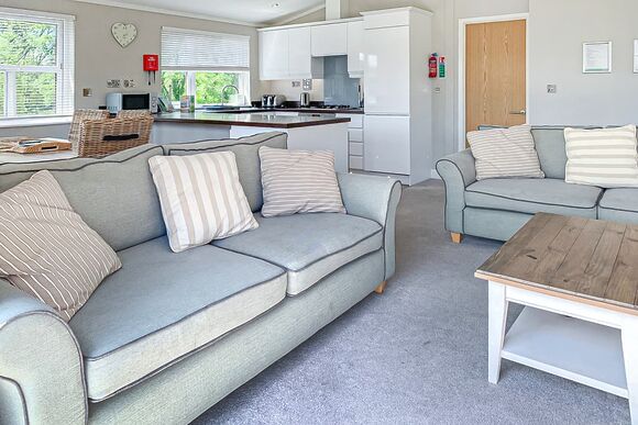 Comfort Lodge Hot Tub 4 - Devon Hills Holiday Park, Paignton