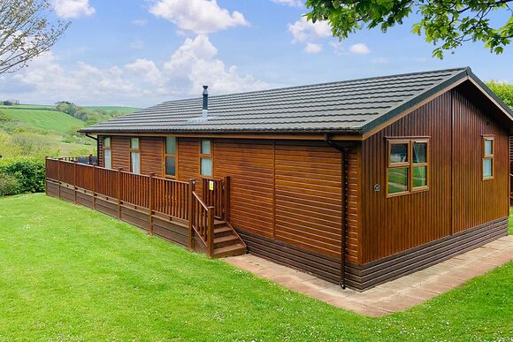 Comfort Lodge 4 - Devon Hills Holiday Park, Paignton