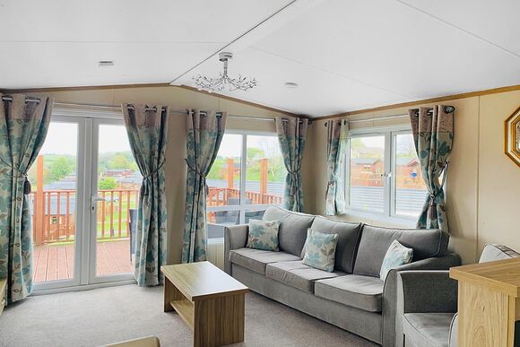 Superior Holiday Home 4 - Devon Hills Holiday Park, Paignton