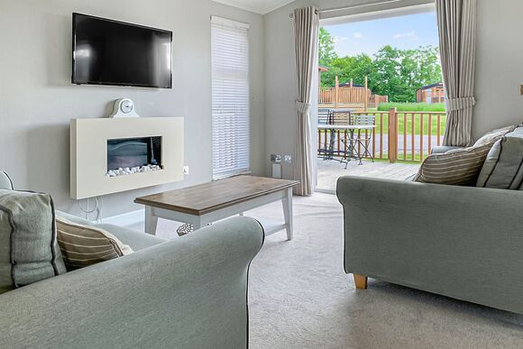 Comfort Lodge Hot Tub 6 - Devon Hills Holiday Park, Paignton