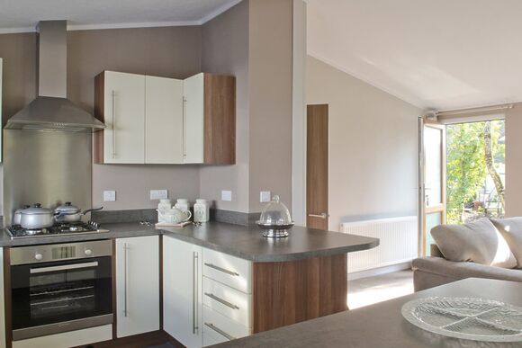 Platinum 2 Lodge with decking - Pakefield Holiday Park, Pakefield, Lowestoft