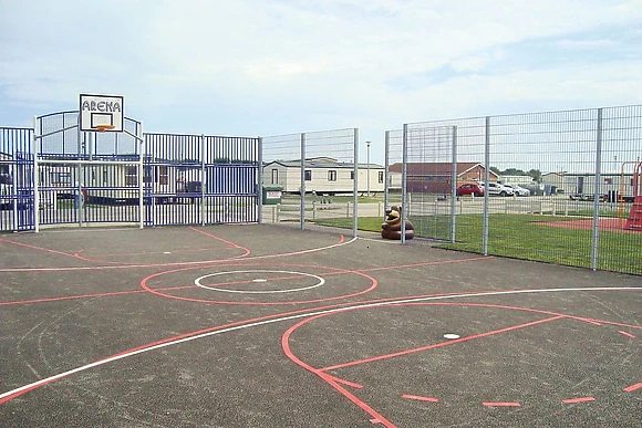 Multi sports-court