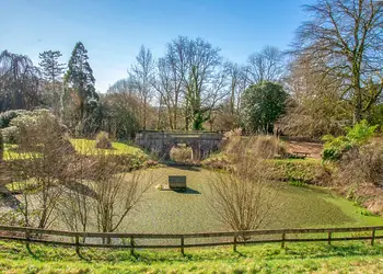 Pantglas Hall Lodges, Llandeilo, Nr Carmarthen
