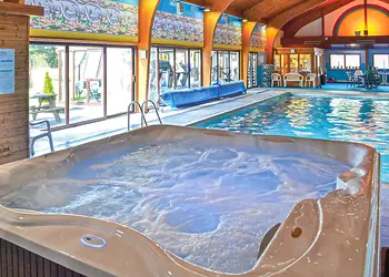 Hot tub