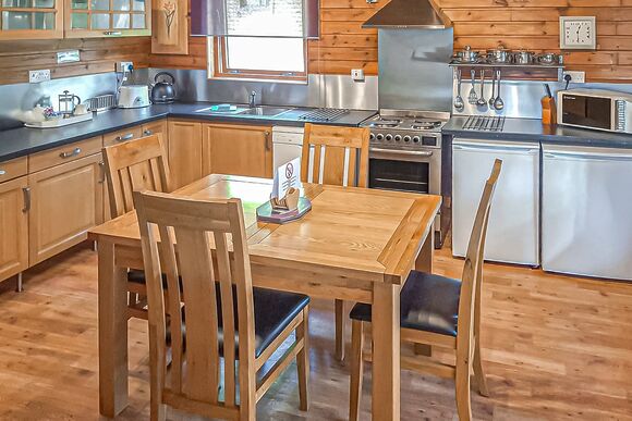 Pantglas Hall Lodges