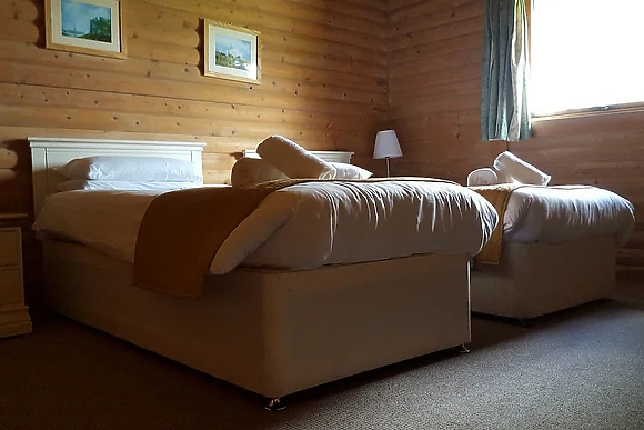 Pantglas Hall Lodges