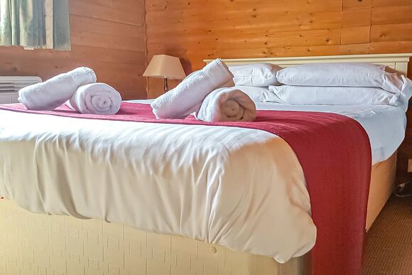 Pantglas Hall Lodges