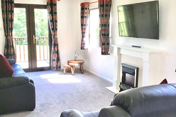 Paradise Lakeside Lodges