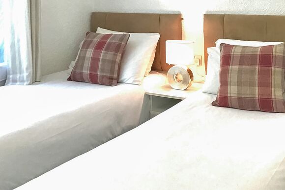 Paradise Waterview - Paradise Lakeside Lodges, Storwood, York