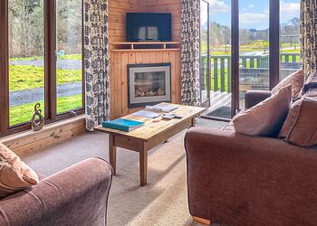 Staward Lodge - Parmontley Hall Lodges, Whitfield, Hexham