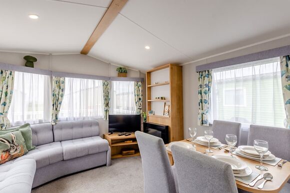 Bronze Caravan with parking 4 P, Bronze Caravan with parking 4 - Barmston Beach, Nr Bridlington, East Yorkshire