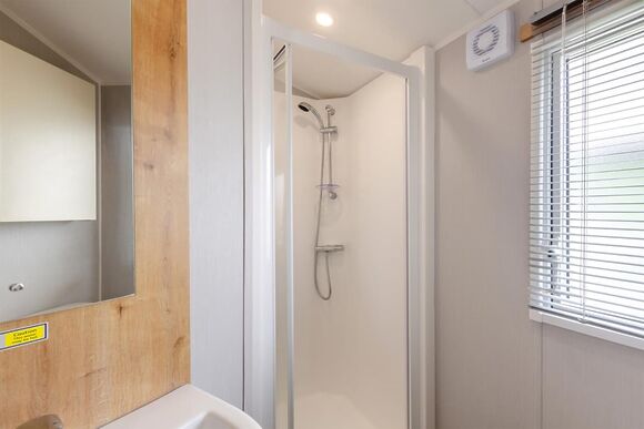 Bronze Caravan with parking 4, Bronze Caravan with parking 4 P - Barmston Beach, Nr Bridlington, East Yorkshire