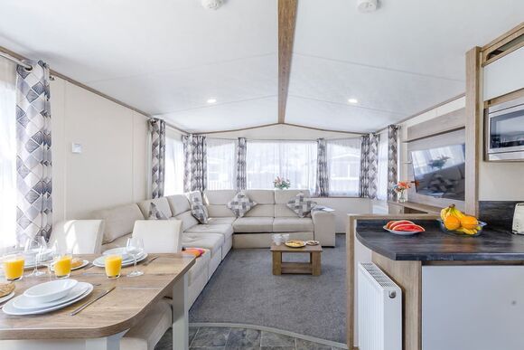 Gold Premium Caravan, parking, ensuite & decking 6 - Barmston Beach, Nr Bridlington, East Yorkshire