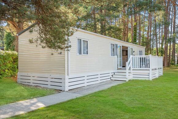 Gold Premium Caravan with parking & decking - Barmston Beach, Nr Bridlington, East Yorkshire