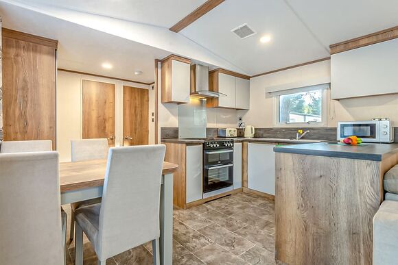 Gold Premium Caravan with parking & decking, Gold Premium Caravan with parking & decking P - Barmston Beach, Nr Bridlington, East Yorkshire