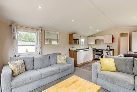 Silver Caravan with decking - Barmston Beach, Nr Bridlington, East Yorkshire