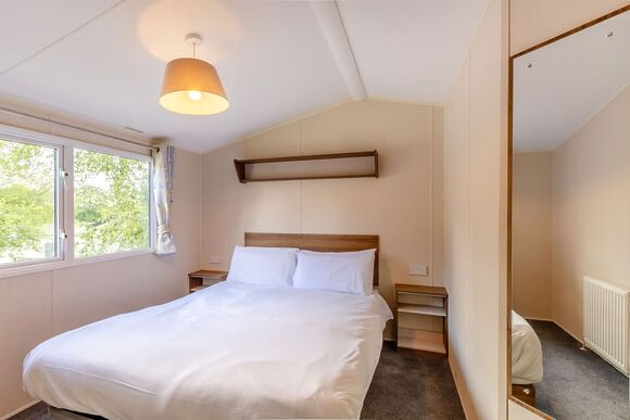 Silver Caravan with parking, ensuite & sea view - Barmston Beach, Nr Bridlington, East Yorkshire