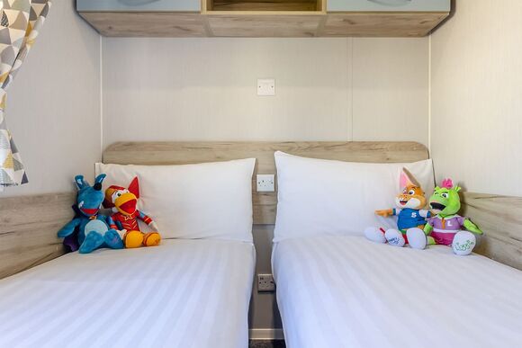 Silver Caravan with parking & decking, Silver Caravan with parking & decking P - Barmston Beach, Nr Bridlington, East Yorkshire