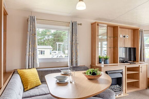 Silver Caravan with parking & decking 8 - Barmston Beach, Nr Bridlington, East Yorkshire