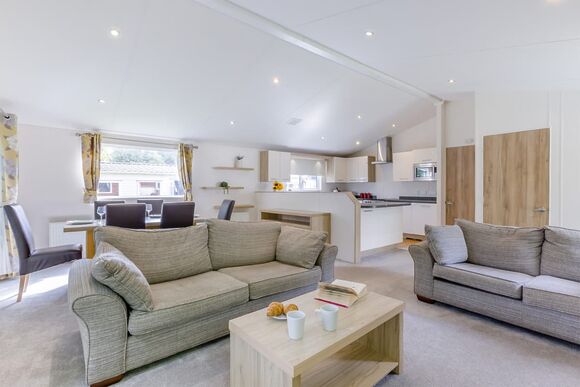 Prestige Lodge with parking, ensuite & decking - Barmston Beach, Nr Bridlington, East Yorkshire
