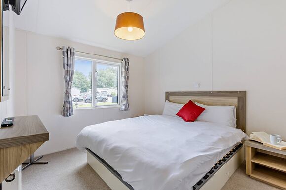 Prestige Lodge with parking, ensuite & decking - Barmston Beach, Nr Bridlington, East Yorkshire