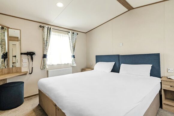 Gold Accessible with parking & decking - Barmston Beach, Nr Bridlington, East Yorkshire