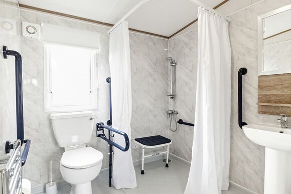 Gold Accessible with parking & decking - Barmston Beach, Nr Bridlington, East Yorkshire