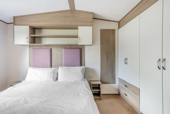 Gold Caravan with decking & sea view - Bideford Bay, Bideford, Nr Clovelly