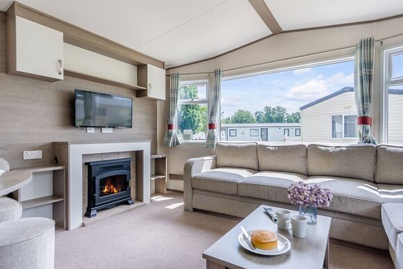 Gold Caravan, parking, ensuite, decking & sea view - Bideford Bay, Bideford, Nr Clovelly