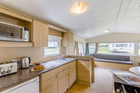 Silver 2 Bedroom Caravan, Sleeps 6 - Bideford Bay, Bideford, Nr Clovelly