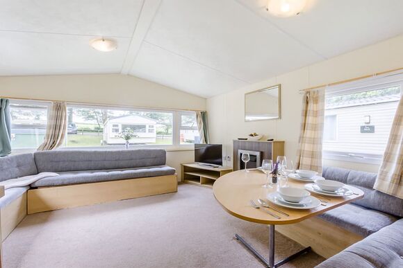 Silver 2 Bedroom Caravan, Sleeps 6, Silver 2 Bedroom Caravan, Sleeps 6 P - Bideford Bay, Bideford, Nr Clovelly