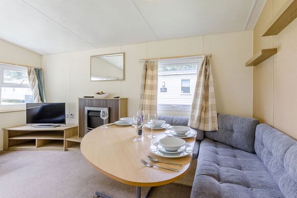 Silver Caravan with decking & sea view - Bideford Bay, Bideford, Nr Clovelly