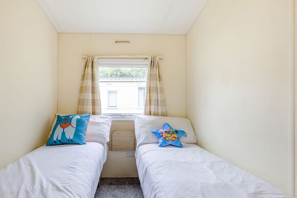 Silver Caravan with decking 6, 2 bed, Silver Caravan with decking 6, 2 bed P - Bideford Bay, Bideford, Nr Clovelly