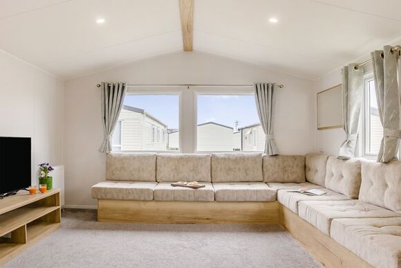 Silver Caravan with decking - Bideford Bay, Bideford, Nr Clovelly