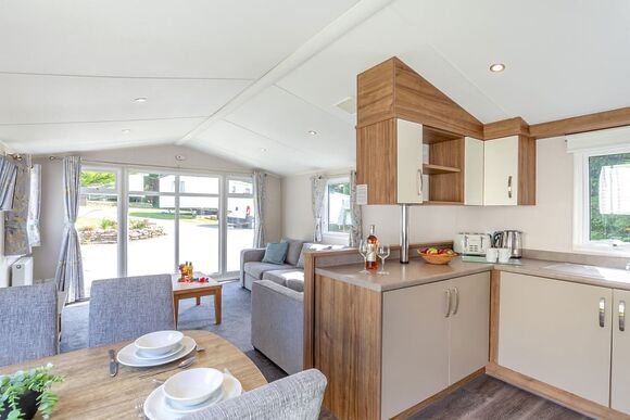 Silver Premium Caravan with decking - Bideford Bay, Bideford, Nr Clovelly