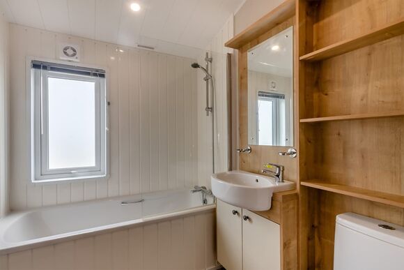 Deluxe Lodge with parking, ensuite & decking - Bideford Bay, Bideford, Nr Clovelly