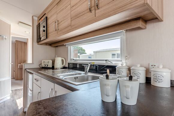 Bronze 2 Bedroom Caravan, Sleeps 4 - Brynowen, Aberystwyth, Cardiganshire