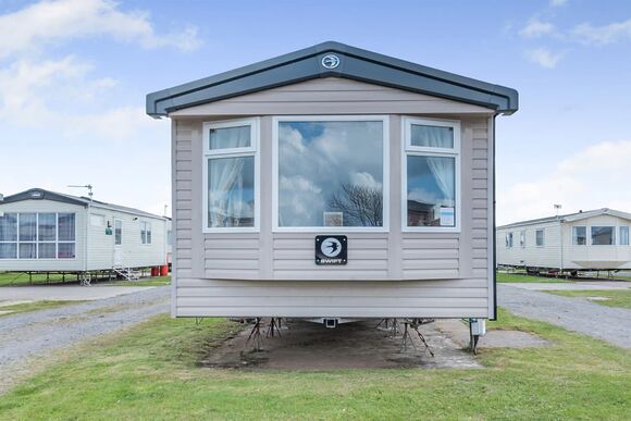 Bronze Caravan with parking 4 P, Bronze Caravan with parking 4 - Brynowen, Aberystwyth, Cardiganshire