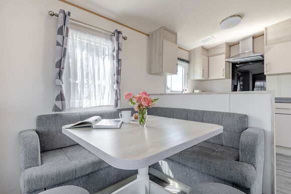 Gold 2 Bedroom Caravan, Sleeps 6 P, Gold 2 Bedroom Caravan, Sleeps 6 - Brynowen, Aberystwyth, Cardiganshire