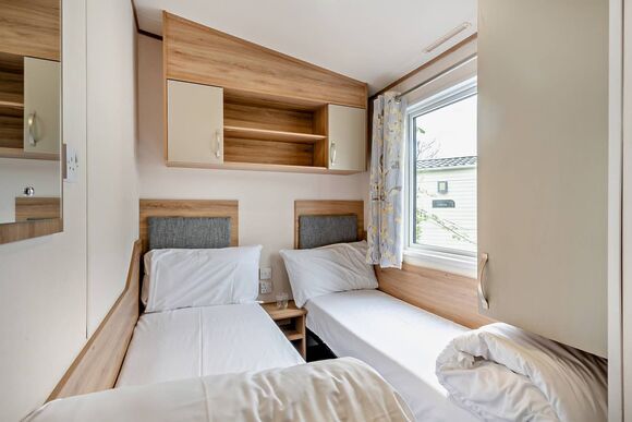 Gold Caravan with ensuite & decking - Brynowen, Aberystwyth, Cardiganshire