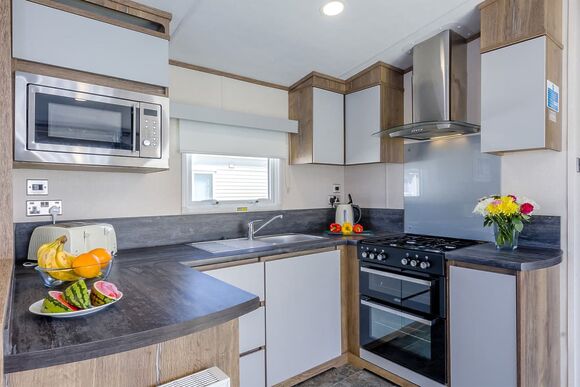 Gold Premium Caravan with parking & decking 4 - Brynowen, Aberystwyth, Cardiganshire