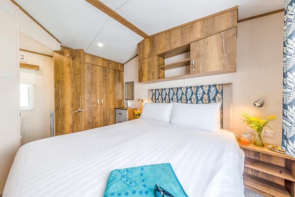 Gold Premium Caravan with parking & decking 4 - Brynowen, Aberystwyth, Cardiganshire