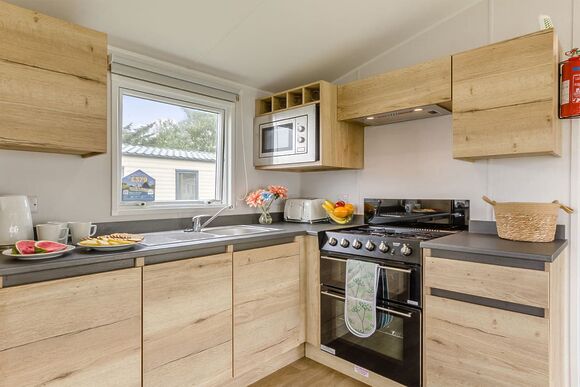 Silver Caravan with parking & decking 4 - Brynowen, Aberystwyth, Cardiganshire