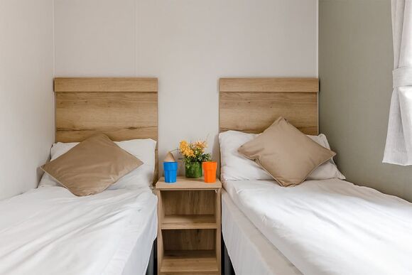 Silver 2 Bedroom Caravan, Sleeps 6 - Brynowen, Aberystwyth, Cardiganshire