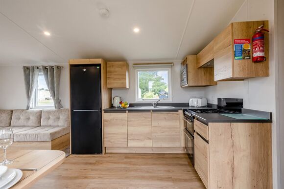 Silver Caravan with parking, decking & sea view P, Silver Caravan with parking, decking & sea view - Brynowen, Aberystwyth, Cardiganshire