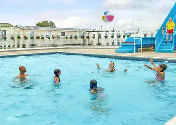 California Cliffs, Great Yarmouth