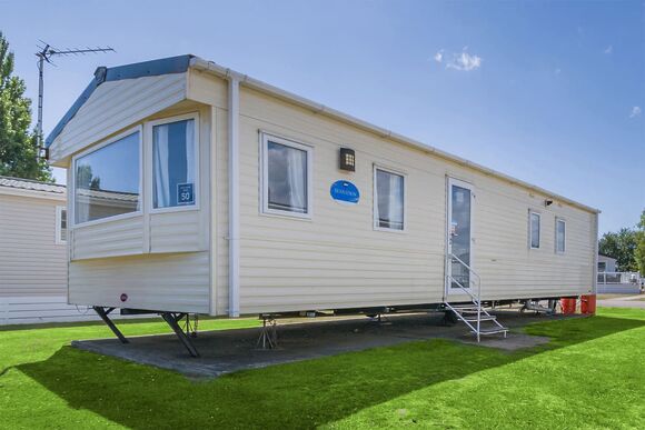 Gold Caravan with decking 6 - California Cliffs, Great Yarmouth