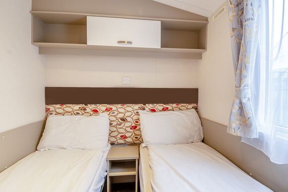 Gold 3 Bedroom Caravan, Sleeps 8 - California Cliffs, Great Yarmouth