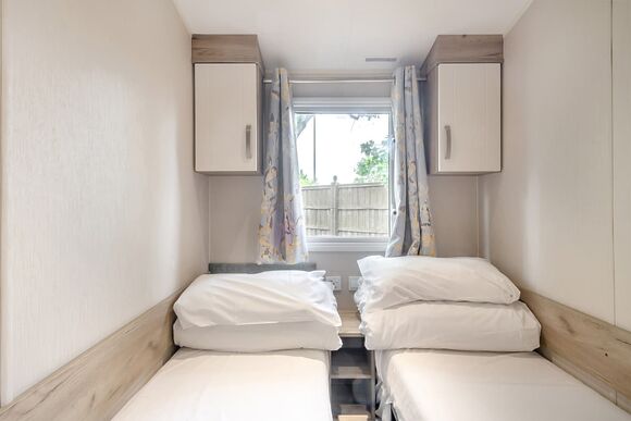 Silver 2 Bedroom Caravan, Sleeps 6 P, Silver 2 Bedroom Caravan, Sleeps 6 - California Cliffs, Great Yarmouth