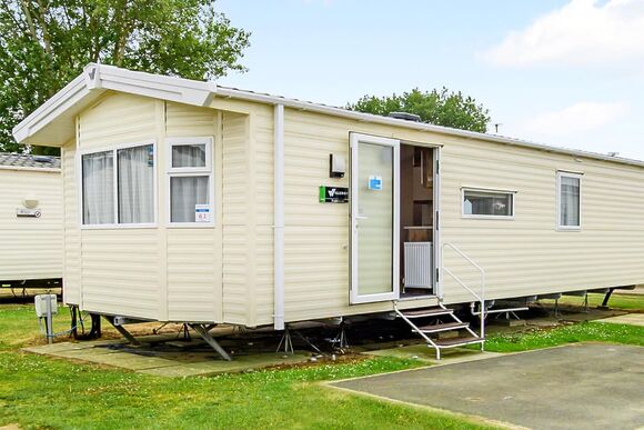 Silver Premium 2 Bedroom Caravan, Sleeps 6 - California Cliffs, Great Yarmouth